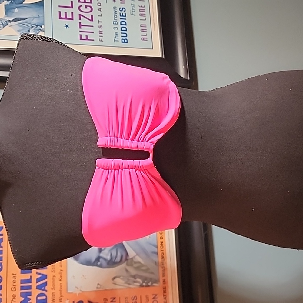 NWT Victoria Secret neon pink bikini top
